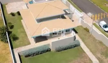 Casa em condomínio fechado com 3 quartos à venda na Simão Von Zuben, 1845, Parque Xangrilá, Campinas, 340 m2 por R$ 2.650.000