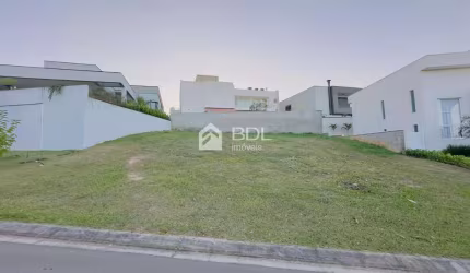 Terreno em condomínio fechado à venda na Avenida Carlos Diaulas Serpa, 104, Loteamento Parque dos Alecrins, Campinas por R$ 585.000