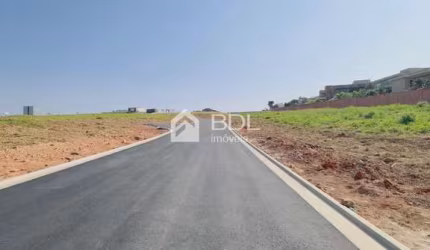 Terreno em condomínio fechado à venda na Rodovia Dom Pedro I, 20, Alphaville Dom Pedro, Campinas por R$ 945.000
