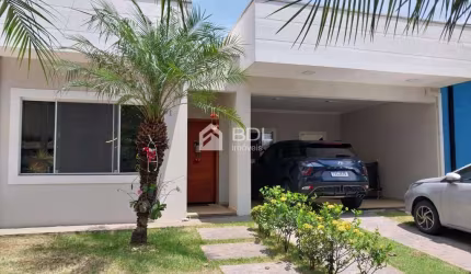 Casa em condomínio fechado com 3 quartos à venda na Avenida José Puccinelli, 130, Cascata, Paulínia, 165 m2 por R$ 880.000