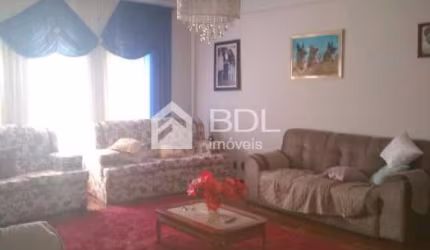 Casa com 4 quartos à venda na Rua Ulisses da Rocha Ventura, 108, Jardim García, Campinas, 250 m2 por R$ 695.000