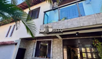 CASA DUPLEX À VENDA, 4 SUÍTES COM ESPAÇO GOURMET E PISCINA, CAMINHO DAS ÁRVORES
