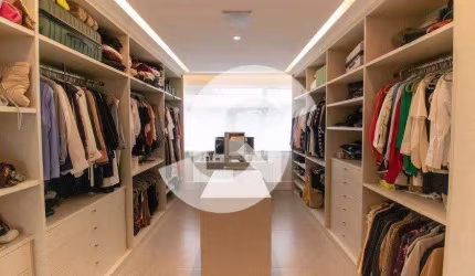 Apartamento à venda em Niterói, Icaraí, com 3 quartos, 220m²