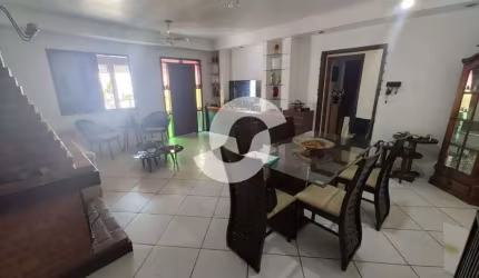Casa à venda em Niterói, Badu, com 3 quartos, 198m²