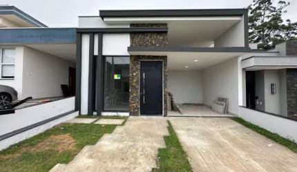 Casa Terrea a venda Condominio fechado com piscina e 3 dormitorios sendo 1 suite