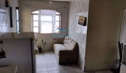 Casa para Venda em Curitiba, Xaxim, 2 dormitórios, 1 banheiro