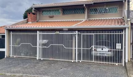 Sobrado para Venda em Curitiba, Alto Boqueirão, 4 dormitórios, 3 banheiros, 3 vagas