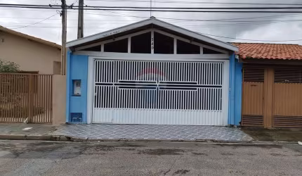 LINDA CASA A VENDA NO JARDIM  MOTORAMA/SÃO JOSE DOS CAMPOS