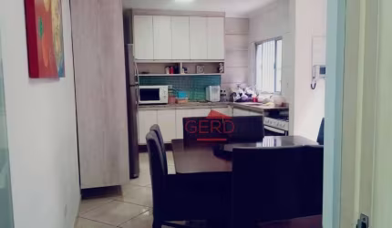 Sobrado com 3 dormitórios à venda, 392 m² por R$ 570.000,00 - Centro - Carapicuíba/SP