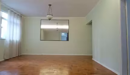 Apto grande no conjunto Residencial Suiço