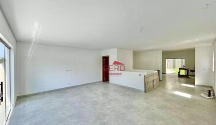 Venda de Casa Nova 0 Km em Condomínio de Alto Padrão em Cotia/SP - 3 Suítes, 6 Vagas e Clube Completo