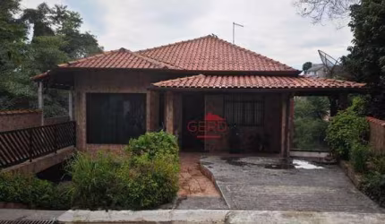Casa com 5 dormitórios à venda, 300 m² por R$ 1.600.000,00 - Parque Nova Jandira - Jandira/SP