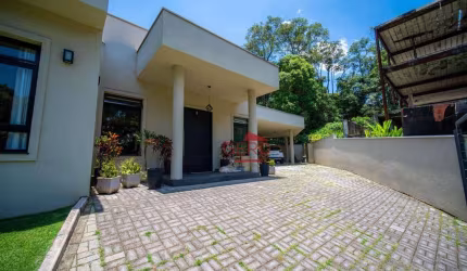 Casa com 2 dormitórios à venda, 642 m² por R$ 2.500.000,00 - Altos de São Fernando - Jandira/SP