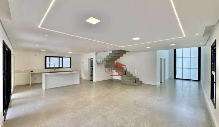 Casa Moderna no Vintage – 303m², Piscina e Gourmet | Embu das Artes