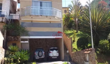 Casa com 3 dormitórios à venda, 210 m² por R$ 930.000,00 - Parque Nova Jandira - Jandira/SP