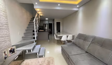 LINDO SOBRADO MOBILIADO A 700 METROS DA PRAIA !