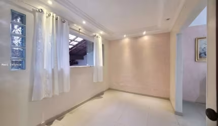 Casa Térrea para Venda em São Bernardo do Campo, Planalto, 3 dormitórios, 1 suíte, 2 banheiros, 2 vagas