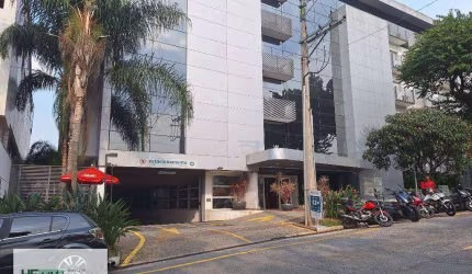 LOJA DE ROUPAS EM CONJUNTO COMERCIAL  - CONDOMÍNIO CGH AEROPORTO OFFICES