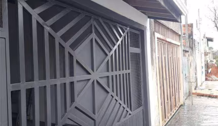 Casa com 3 dormitórios à venda, 179 m² por R$ 320.000,00 - Jardim Nilton Torres - Sorocaba/SP