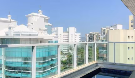Cobertura Pé na Areia com Vista Mar!