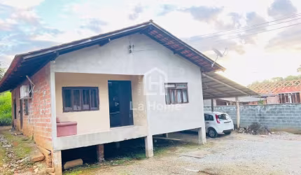 Casa com 2 quartos à venda no Badenfurt, Blumenau , 126 m2 por R$ 490.000