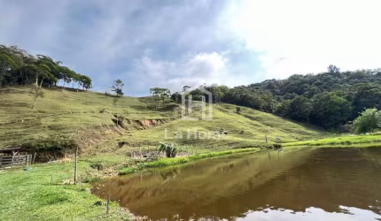 Chácara / sítio à venda no Gasparinho, Gaspar  por R$ 980.000