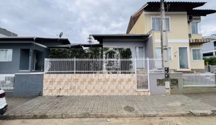 Casa com 3 quartos à venda no Tapajós, Indaial , 73 m2 por R$ 480.000