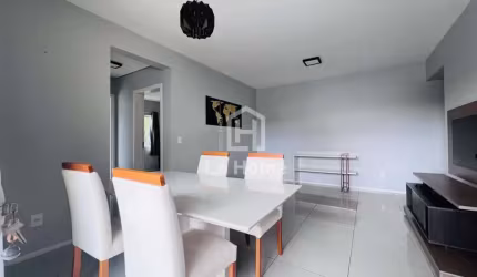 Apartamento com 2 quartos para alugar no Valparaíso, Blumenau , 76 m2 por R$ 1.800
