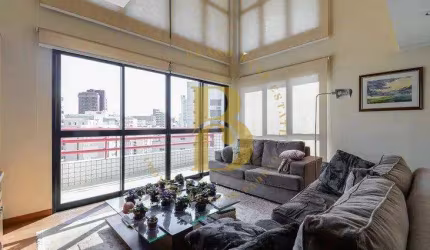 Sofisticado apartamento duplex, localizado no Itaim Bibi.