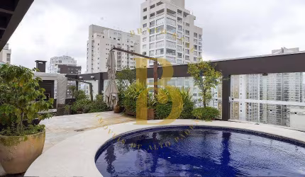 Cobertura reformada com vista deslumbrante no Campo Belo