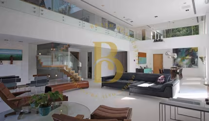 Cobertura tríplex em condomínio exclusivo no bairro Jardim Paulista.