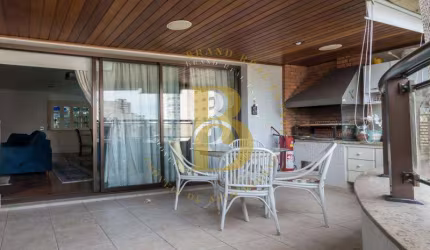 Apartamento sofisticado, em localização privilegiada no bairro Moema.
