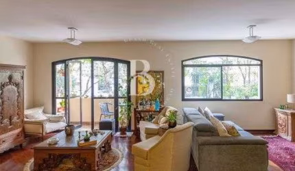 Apartamento moderno, localizado em Moema.