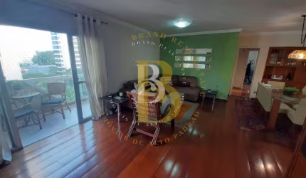 Lindo apartamento, localizado em Moema.