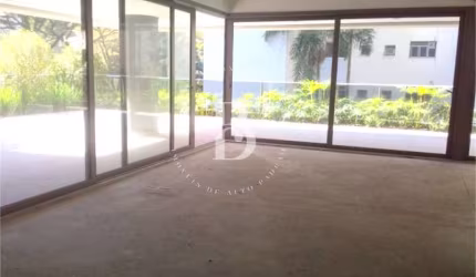 Apartamento contemporâneo e requintado com iluminação privilegiada na Vila Nova Conceição.
