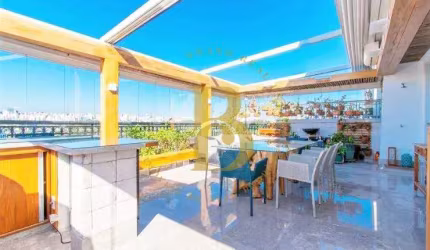 Cobertura com 420 m², 3 quartos sendo 3 suítes à venda no bairro Vila Nova Conceição.