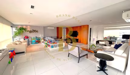 Apartamento com 185 m², 3 suítes à venda no bairro Moema