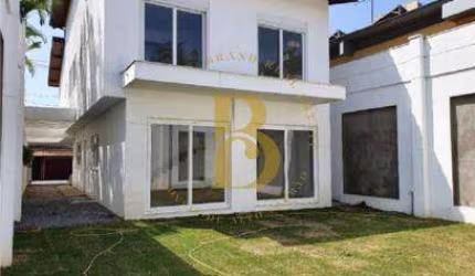 Casa com 330 m², 4 quartos sendo 4 suítes à venda no bairro Alto da Boa Vista.