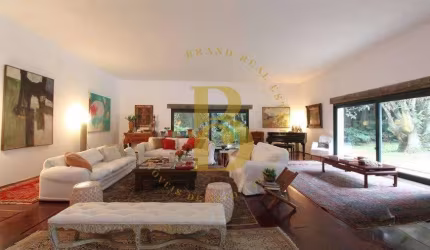 Apartamento com 1000 m², 5 quartos sendo 5 suítes à venda no bairro Jardim America.