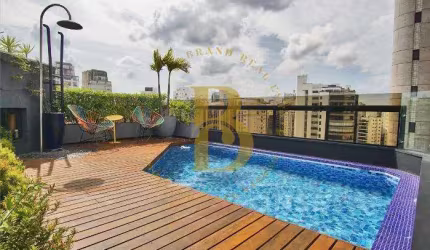 Cobertura com 351 m², 3 quartos sendo 3 suítes à venda no bairro Vila Nova Conceição.