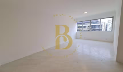 Apartamento iluminado, em andar alto, localizado no Brooklin.