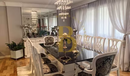 Apartamento com 310 m², 5 quartos sendo 4 suítes à venda no bairro Santo Amaro.