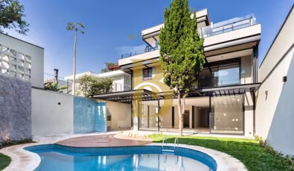 Casa com 780 m², 4 quartos sendo 4 suítes à venda no bairro Jardim Paulista.