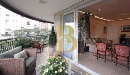 Apartamento com 288 m², 3 quartos sendo 3 suítes à venda no bairro Vila Nova Conceição.