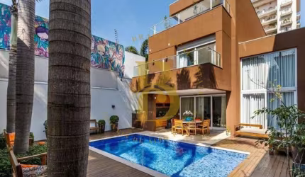 Casa com 495 m², 3 suítes à venda no Jardim Paulista.