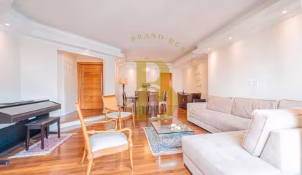 Apartamento com 156 m², 4 quartos sendo 3 suítes à venda no bairro Vila Mascote.
