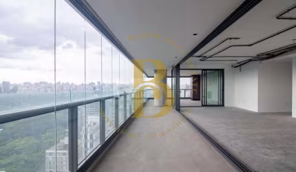 Apartamento espaçoso, em andar alto, no condomínio Fasano.