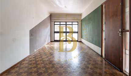 Sobrado com 130 m², 3 quartos sendo 1 suíte à venda no bairro Campo Belo.