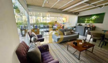 Cobertura com 220 m², 2 quartos sendo 2 suítes à venda no bairro Vila Nova Conceição.