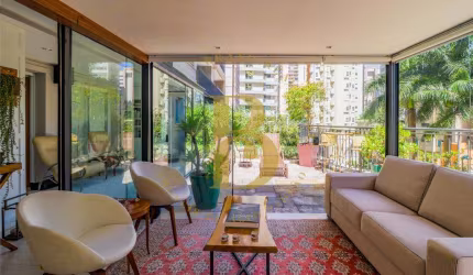 Apartamento com 182 m², 2 quartos sendo 2 suítes à venda no bairro Vila Nova Conceição.